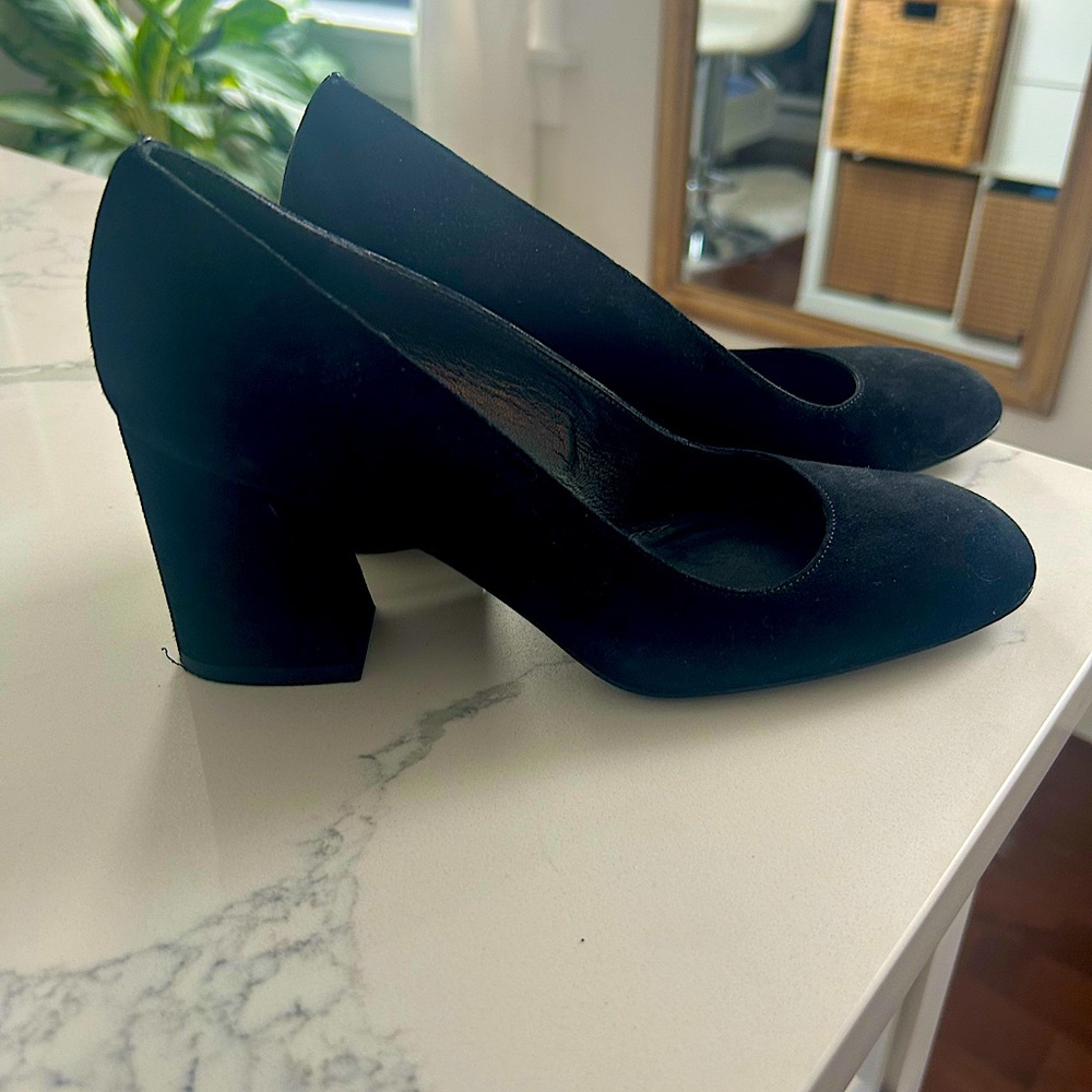 Stuart Weitzman Block Suede Slip On Beautiful Siz… - image 3